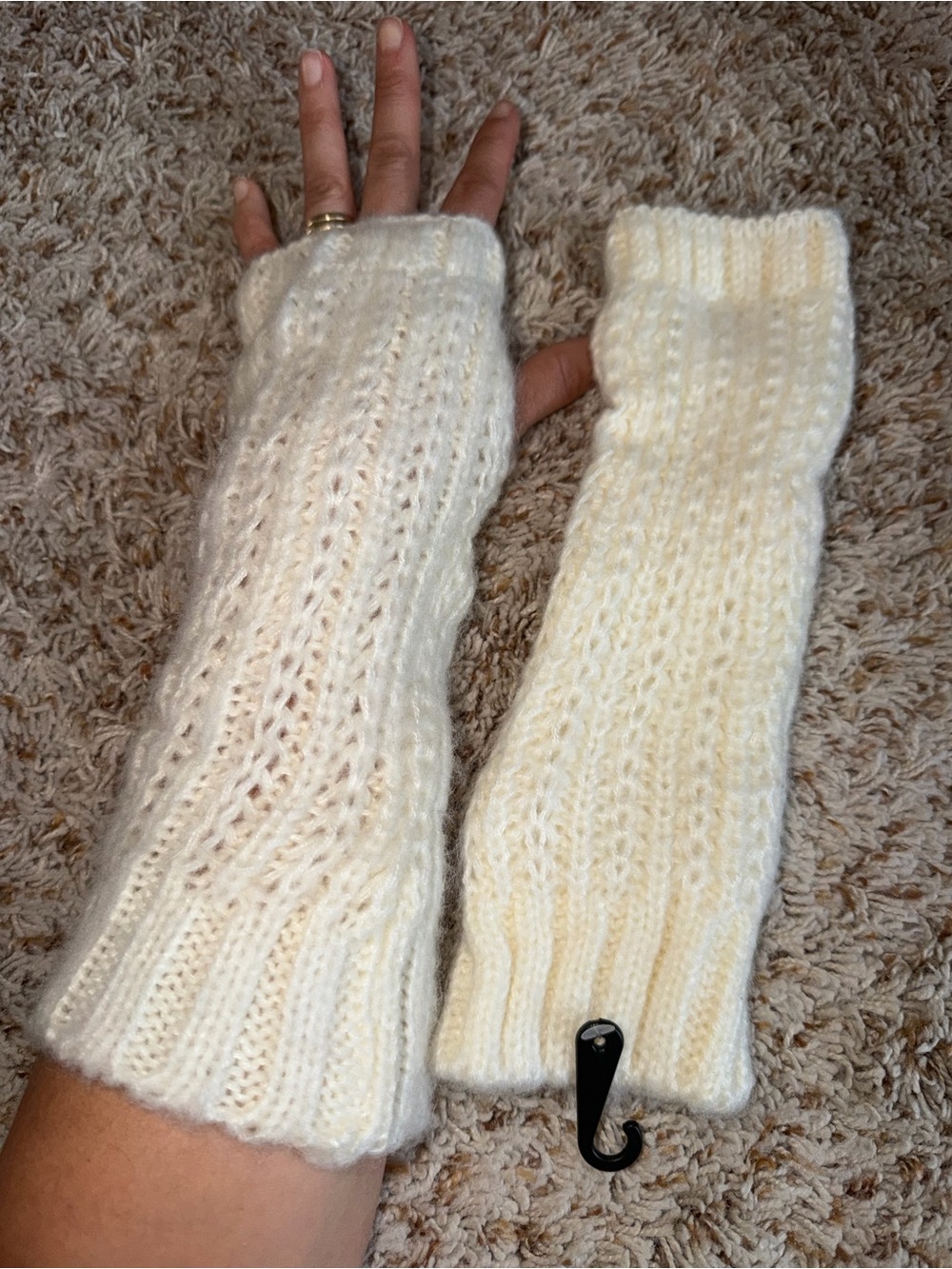 New Cozy Cream Knit Fingerless Gloves - Women's Accessories